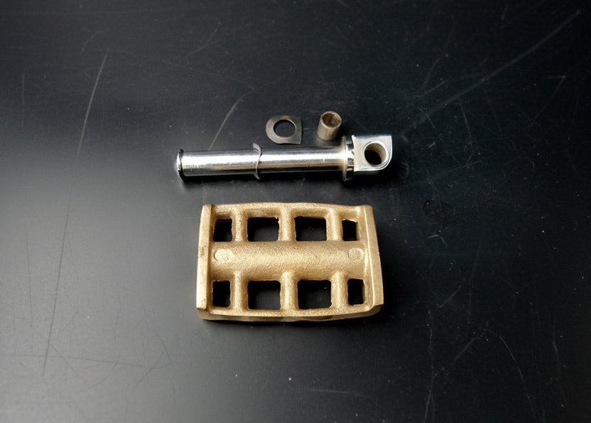 Brass 'Skeleton' Kicker